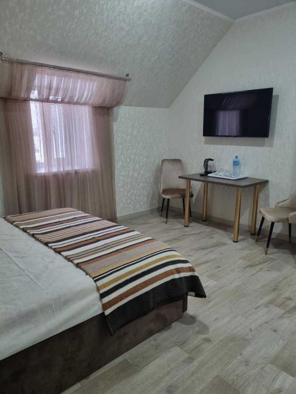 Гостинично-Банный Комплекс Майами Люкс Hotel Kostanay Bagian luar foto